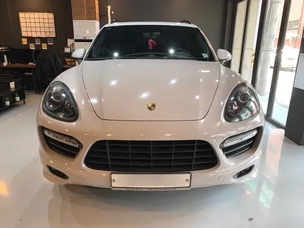 포르쉐 카이엔 GTS 시멘트 그레이 전체 랩핑 - 포르쉐 랩핑 - 강남 차량랩핑 / 강남,개포,서초