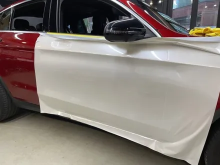 벤츠 GLC 350d 쿠페 \'화이트 펄\' 전체 랩핑 - 서초 랩핑샵 - GLC쿠페 랩핑 / 강남,개포,서초