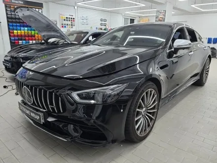 벤츠 AMG GT 4도어 차량에 포르쉐 크레용을 입히다! 전체 랩핑 시공 / 서울 강남