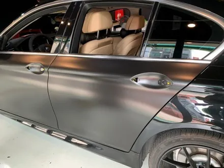 BMW 550d 사틴 블랙&카본 전체 랩핑 - 카본 실내 랩핑 - 강남 랩핑 익스트림 랩 / 강남,개포,서초