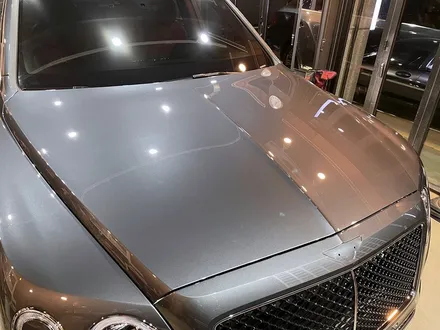 벤틀리 벤테이가 \'옵시디언 블랙\' 전체 랩핑 - 전체 크롬죽이기 - 올블랙 랩핑 - 서울 랩핑샵 / 강남,개포,서초