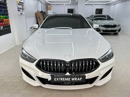 BMW 840i 고광택 유광 블랙 전체랩핑 - 탑폴리에 8시리즈 / 강남,개포,서초