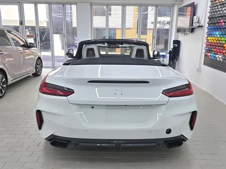 BMW Z4 m40i 강남 자동차 전체 랩핑 고광택 캔디 블루 / 서울 강남