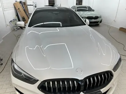 BMW 840i 고광택 유광 블랙 전체랩핑 - 탑폴리에 8시리즈 / 강남,개포,서초