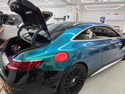 벤츠 S63 AMG 쿠페 로얄 그린 전체 풀랩핑, 전체 크롬 죽이기, 포지드 카본 포인트 랩핑 PPF 보호필름 시공 / 서울 강남