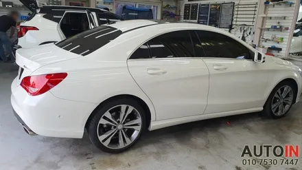 i♥오토인 2015 벤츠 CLA 200D 썬팅 재시공 (레인보우 i90 블랙 + 폴리스파이더 매트 장착
