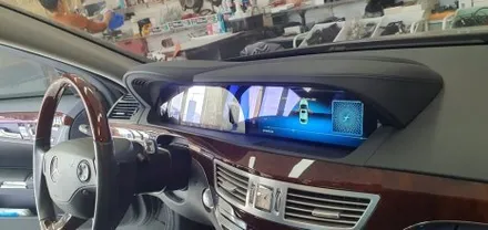 i♥오토인 2008년식 벤츠 S550 계기판 일체형 안드로이드올인원 장착 및 엠비언트 라이트 튜닝하러 대전으로 출발