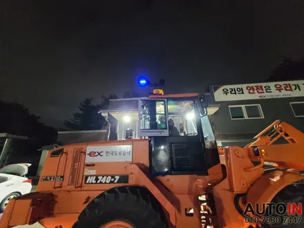 i♥오토인 한국고속도로공사 로우더 차량 / 사람 인식 센서 기능 4채널 어라운드뷰 시스템 출장 장착 작업