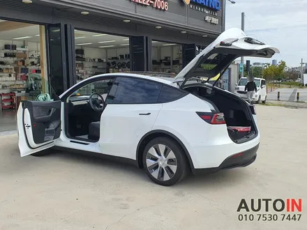 i♥오토인 테슬라 모델 Y 신차 패키지 (스마트) 신차 검수+레인보우i90 black 썬팅+PPF 2종+광각미러 장착+유리막 코팅