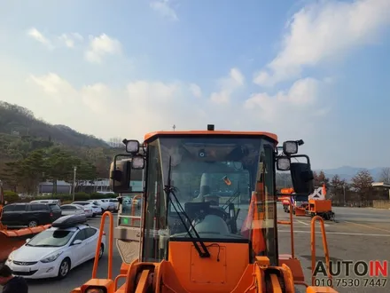 i♥오토인 한국도로공사 로우더 차량 / 사람 인식 센서 기능 4채널 어라운드뷰 시스템 장착