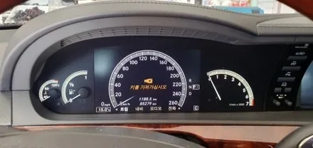 i♥오토인 2008년식 벤츠 S550 계기판 일체형 안드로이드올인원 장착 및 엠비언트 라이트 튜닝하러 대전으로 출발