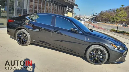 i♥오토인 렉서스 ES300h F Sport 신차 패키지 / 레인보우 V70 썬팅 + PPF 4종 + 신형 번호판 가이드 장착