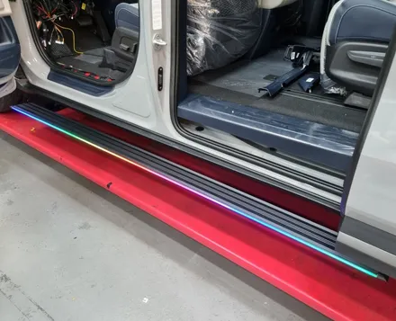 부산 신형 카니발 튜닝 필수 전동 사이드스텝 승하차 도우미 / 부산, 기장