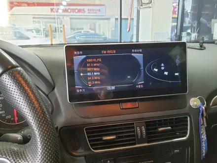 아우디 Q5 안드로이드 올인원 네비게이션 매립