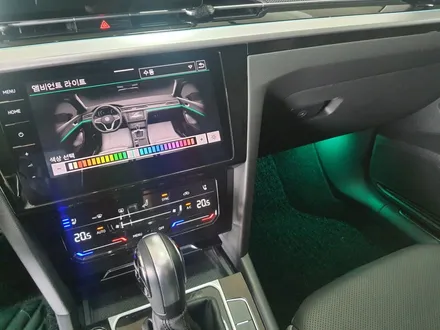 폭스바겐 아테온 RGB 엠비언트 풋등 실내가 블링블링!