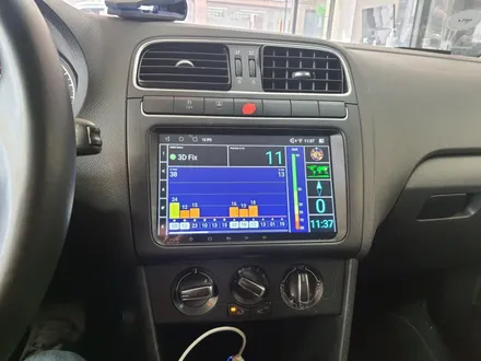 폭스바겐 폴로 마이비V9 안드로이드 올인원 매립 후방카메라 설치