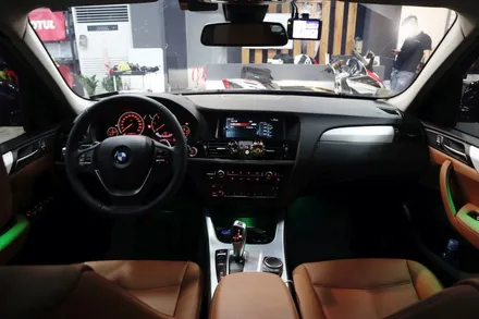 부산BMW F26 X4 필수템 가변엠비언트 드루와 드루와