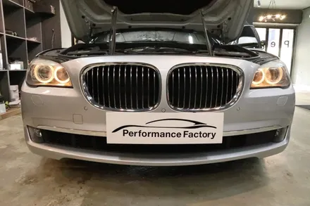 BMW F01 750 화이트 LED 링마커(엔젤아이)로 변신