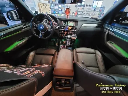 BMW X4 순정형 가변 엠비언트 무드등, BMW 로고등 레터링 작업 튜닝