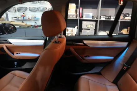 부산BMW F26 X4 필수템 가변엠비언트 드루와 드루와