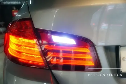 BMW F10 520d 엠비언트칩교환/블랙유광그릴/LED후진등