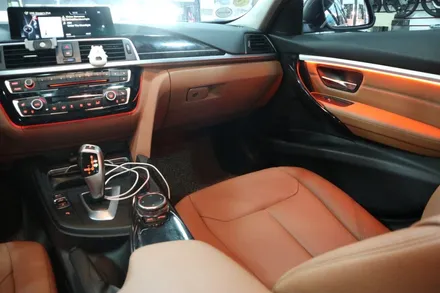 부산BMW F30 320i,  센터엠비언트 엠비언트라이트 시공
