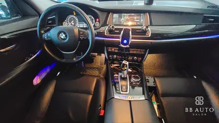 BMW F07 5GT 순정형 엠비언트 시공으로 실내 분위기 바꾸자