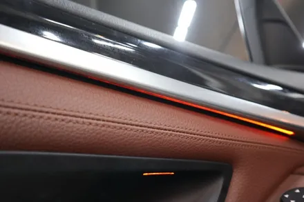 BMW F10 520d 차량에 꼭! 필요한 것은?