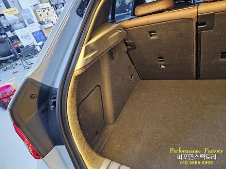 BMW 135i 1시리즈 트렁크 도어 식빵등 LED 무드등 바 시공 튜닝