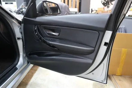 부산 BMW F30 320d 엠비언트 시공