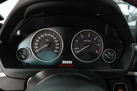 부산BMW 320d 6WB LCD계기판 디지털계기판 엠비언트 센터엠비언트