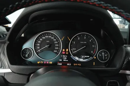 부산BMW 320d 6WB LCD계기판 디지털계기판 엠비언트 센터엠비언트