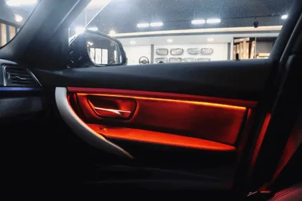 BMW 3시리즈 엠비언트 무광 프론트립 시공기