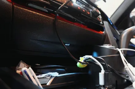 BMW F30 320d 가변엠비언트는 여기서!