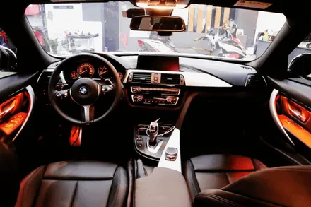 BMW F30 320d 엠비언트는 필수죠!