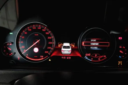 부산BMW 320d 6WB LCD계기판 디지털계기판 엠비언트 센터엠비언트