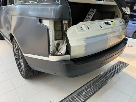 레인지로버 보그 3M 2080 브러쉬 블랙메탈릭 전체 랩핑 - 양재동 랩핑 / 서울 서초구