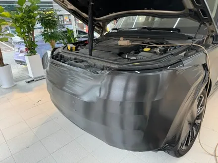 레인지로버 보그 3M 2080 브러쉬 블랙메탈릭 전체 랩핑 - 양재동 랩핑 / 서울 서초구
