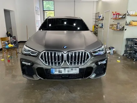 ☆BMW X6 무광 알루미늄 화이트 전체 랩핑은 창원 랩몬스터☆ / 창원시 마산회원구