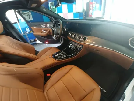 창원 벤츠 E300 실내 센터패시아 카본랩핑 / 창원시 마산회원구