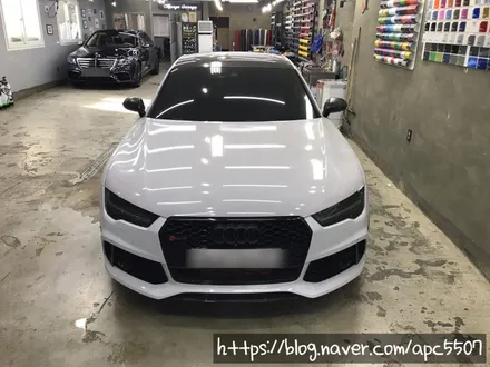 rs7 화이트 & 블랙 랩핑 / 용산구 문배동