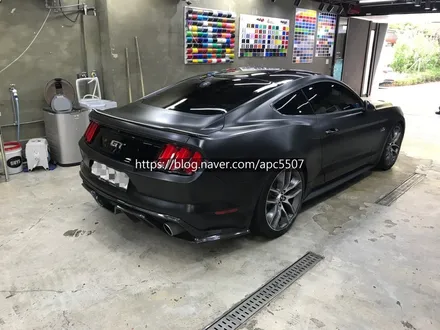 포드 머스탱 5gt 사틴블랙 전체랩핑 / 용산구 문배동