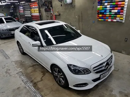 깔끔한 루프 스킨 \'벤츠 E220\' 자동차 래핑 시공기 / 용산구 문배동