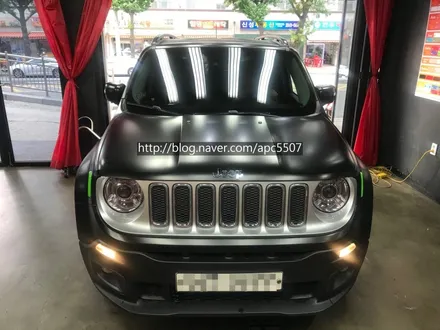 미니 suv 레니게이드 사틴 블랙 랩핑으로 포스 up 해볼게요^^ / 용산구 문배동