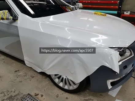 고급스러운 다이아몬드 화이트 랩핑 시공기 \'BMW 7시리즈\' / 용산구 문배동