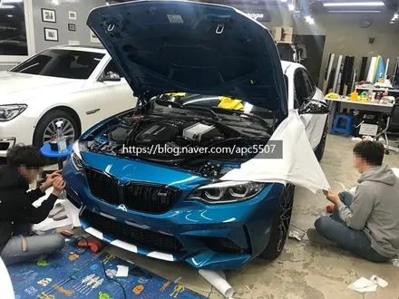 2020 BMW M2, 유광 화이트 자동차 랩핑 시공기 / 용산구 문배동