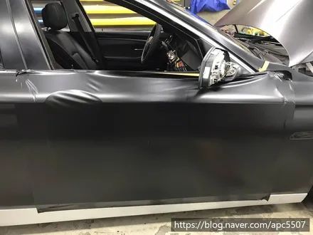 bmw f10 사틴 블랙 랩핑 / 용산구 문배동