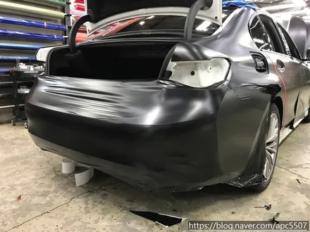 BMW 320d 사틴블랙 전체 랩핑 / 용산구 문배동