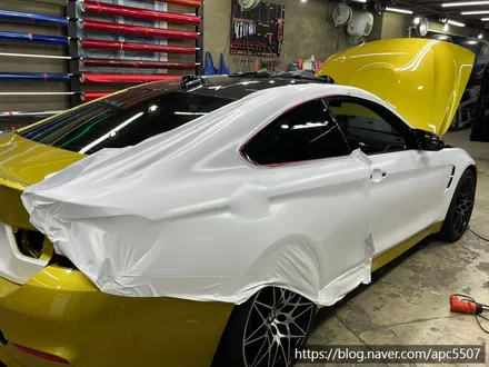 bmw m4 사틴 화이트 전체랩핑 / 용산구 문배동