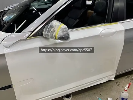 고급스러운 다이아몬드 화이트 랩핑 시공기 \'BMW 7시리즈\' / 용산구 문배동